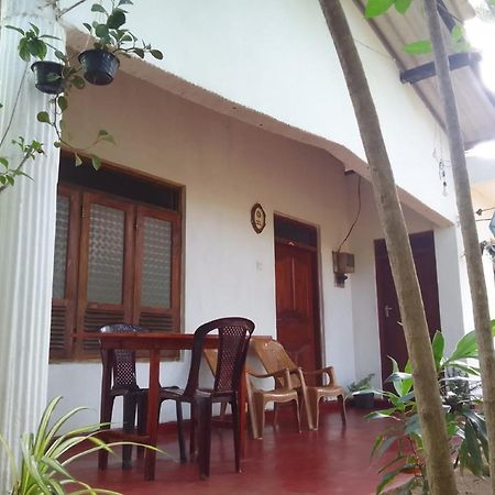 Winstar Homestay Сигирия Экстерьер фото